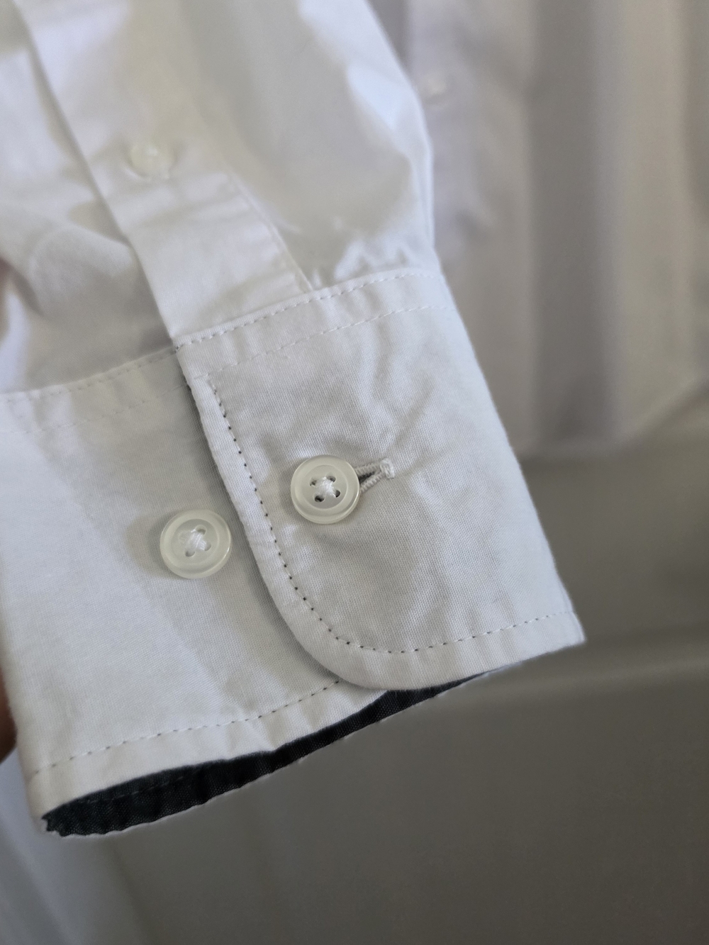 Beverly Hills Polo Club White Button Down Contrast Cuff Shirt – Size Small - Picture 5 of 10